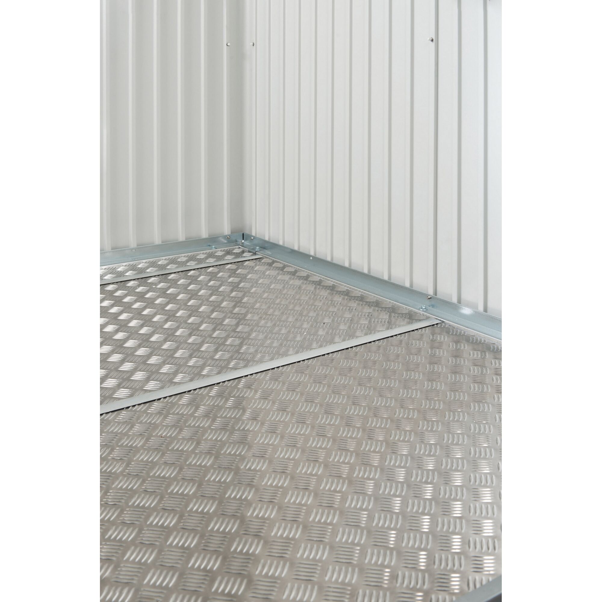Gerätehausboden aus Metall