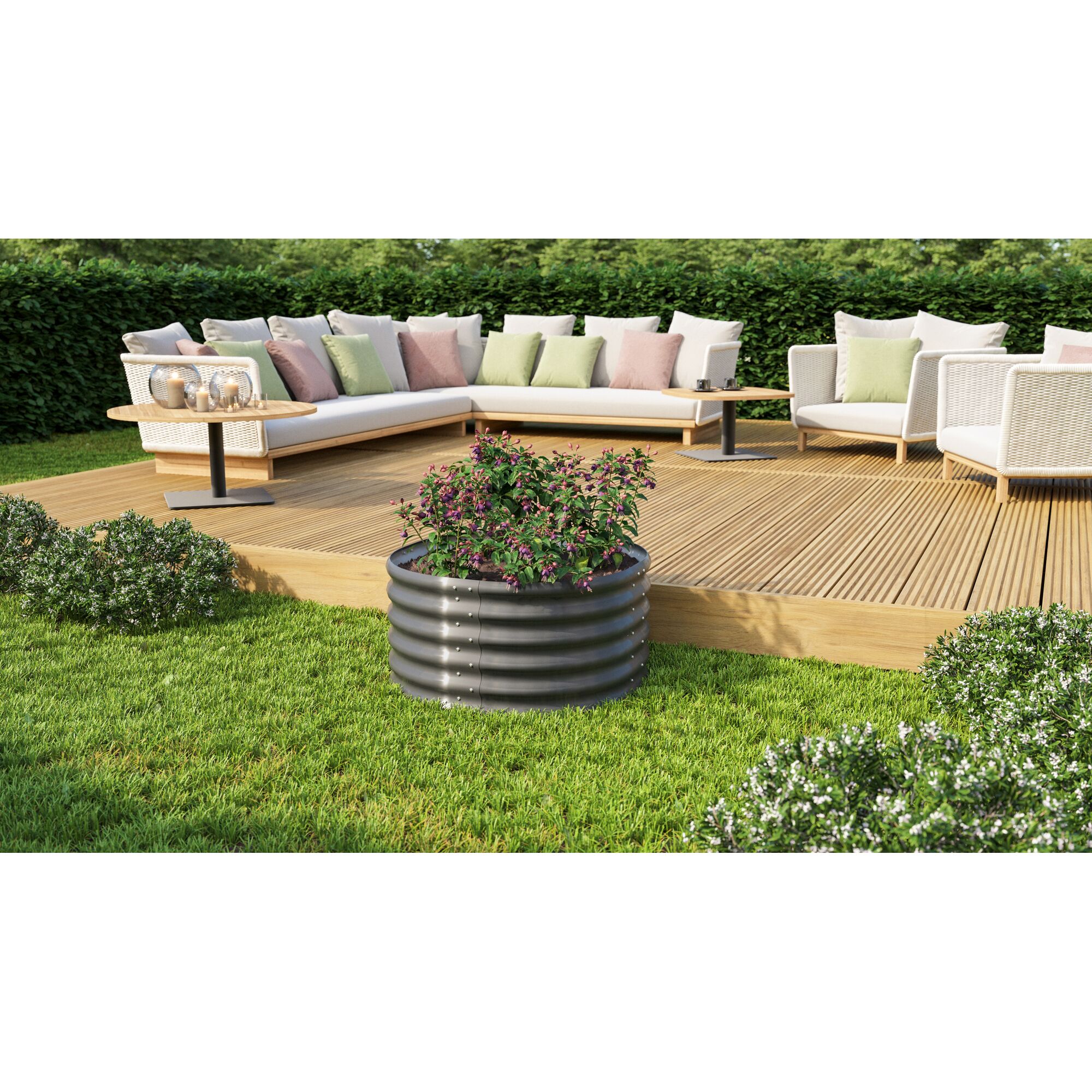 Rundes Hochbeet im Garten mit blühenden Pflanzen