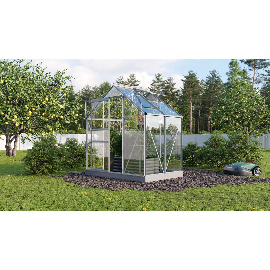 Gewächshaus Planet 2500 im Garten