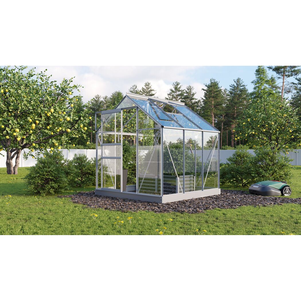 Gewächshaus Planet 3800 im Garten