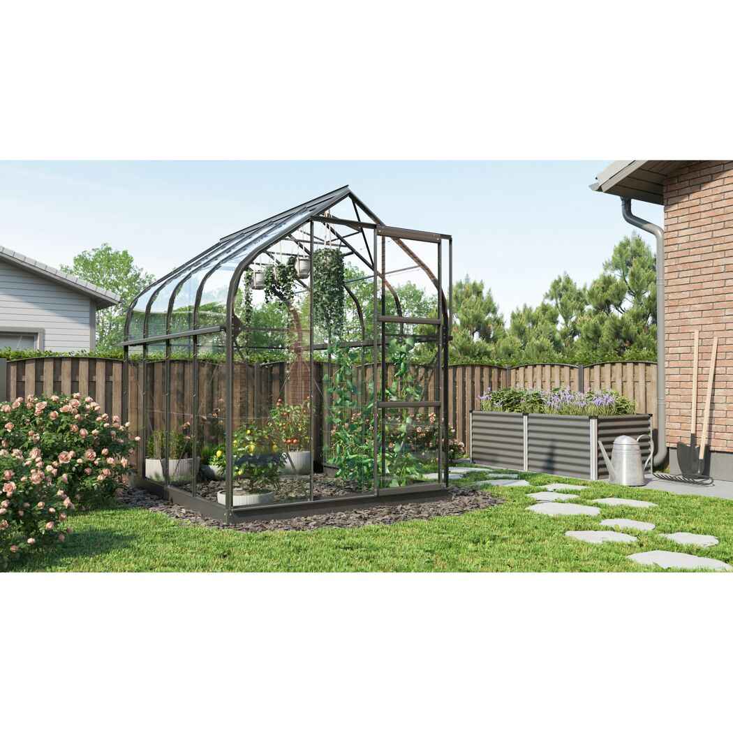 Gewächshaus Orion 5000 im Garten