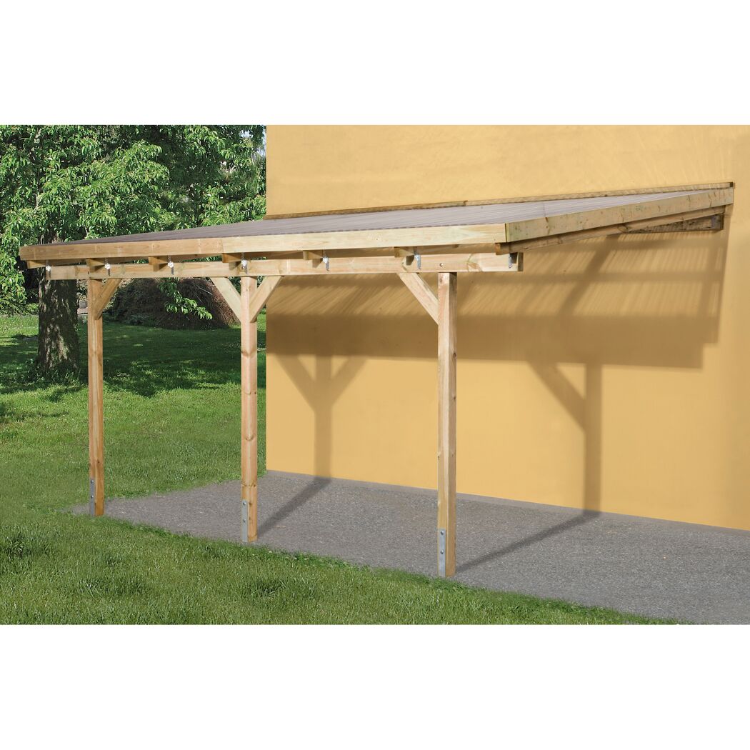 Holzterrassenüberdachung an Hauswand