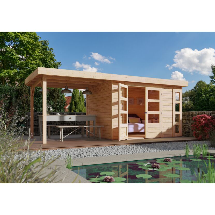 Gartenhaus aus Holz mit Anbaudach und Teich