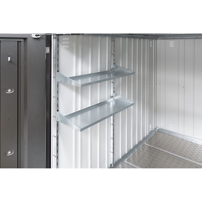 Zwei Metallregale in einer grauen und weißen Mini-Garage
