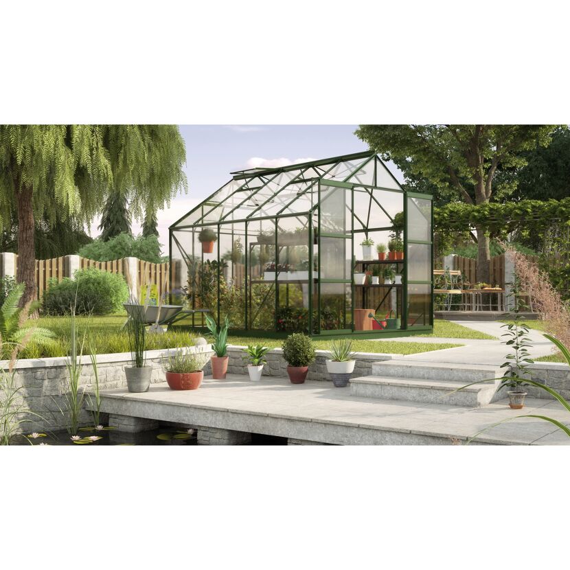 Gewächshaus im Garten