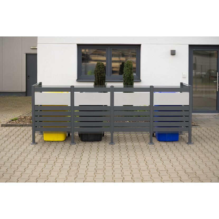 Mülltonnenverkleidung mit drei Mülltonnen