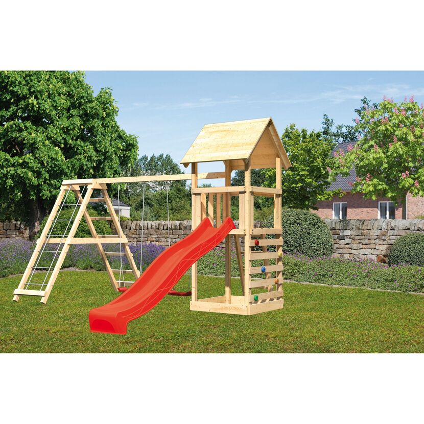 Hölzerner Spielturm mit Rutsche und Schaukel