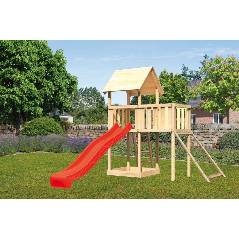 Hölzerner Spielturm mit Rutsche und Schaukel