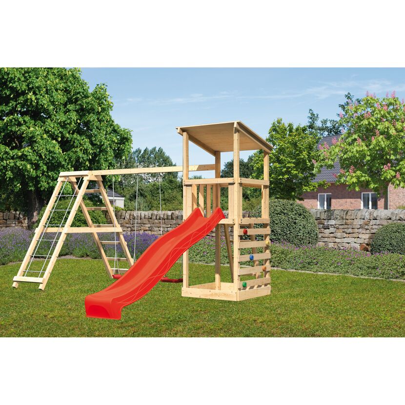 Hölzerner Spielturm mit Rutsche und Schaukel