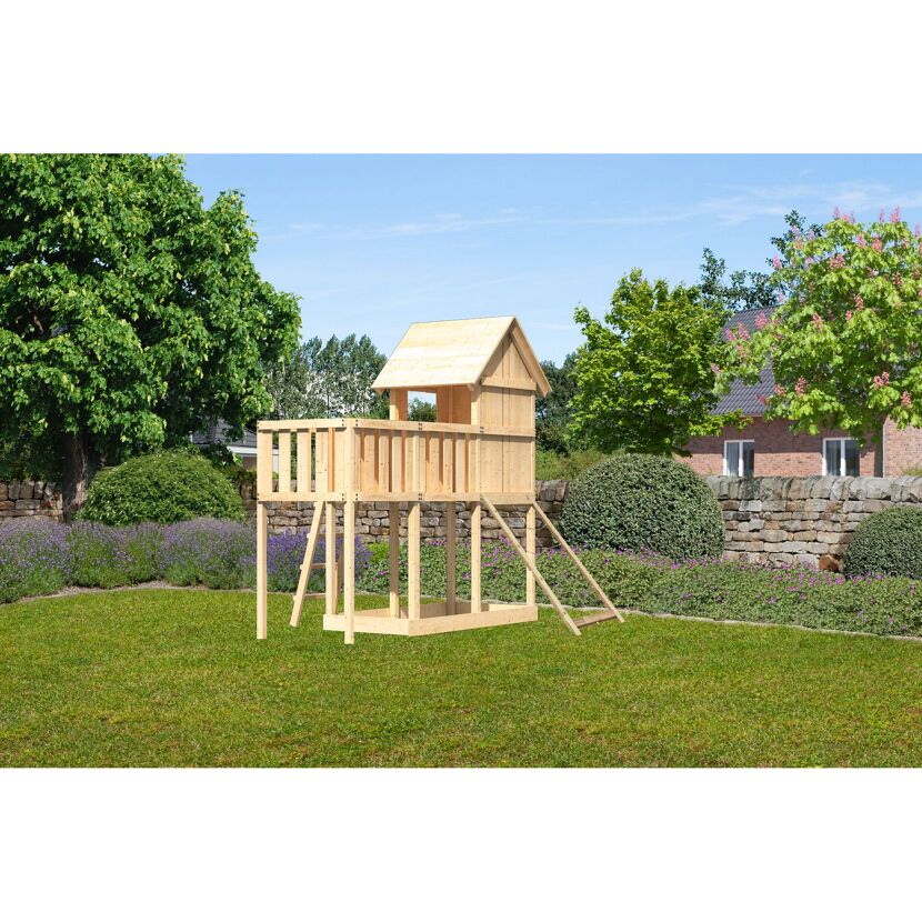 Hölzernes Spielhaus mit Rutsche
