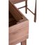Ecke eines Hochbeets aus Holz