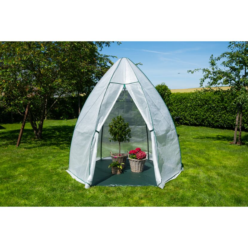 Kleines Gewächshaus im Garten