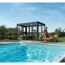 Whirlpool und Pool im Garten