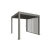 Graue Pergola mit Lamellendach