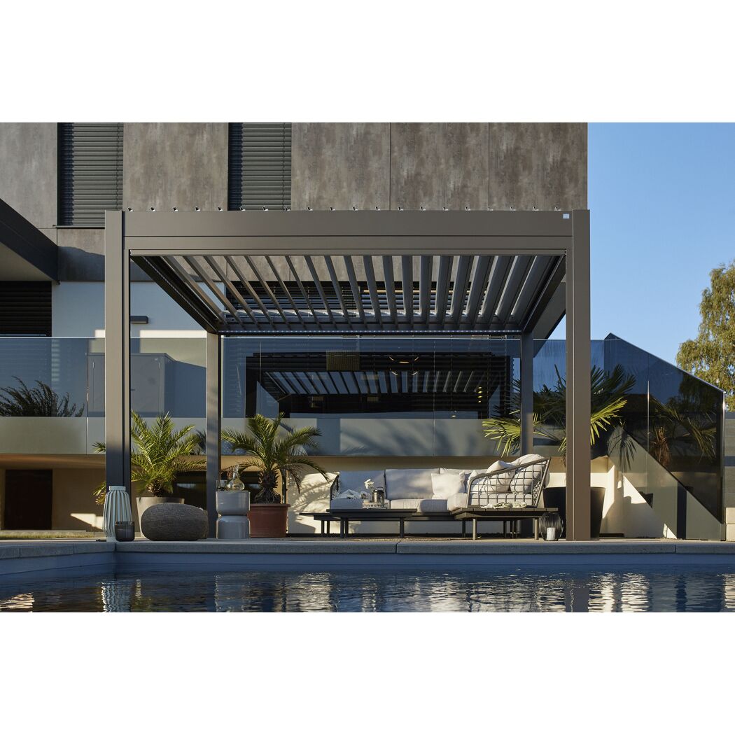 Pergola am Pool