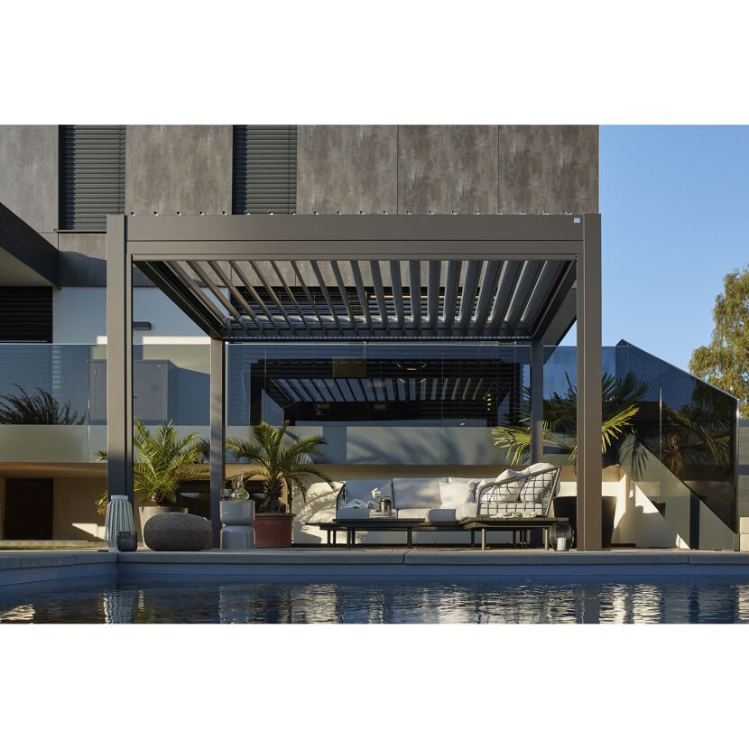 Pergola am Pool