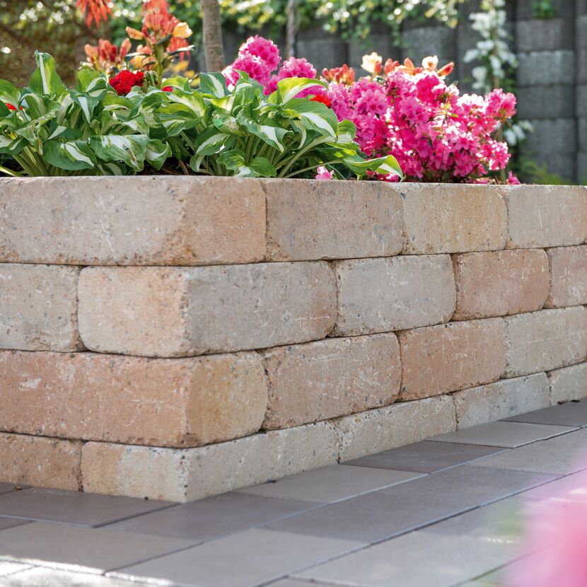 Mauerstein 'T-Wall Aged Big' Beton sandsteinfarben 42 x 21 x 14 cm
