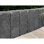 Graue Gartenmauer aus Beton