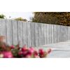 Graue Gartenmauer aus Beton