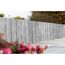 Graue Gartenmauer aus Beton