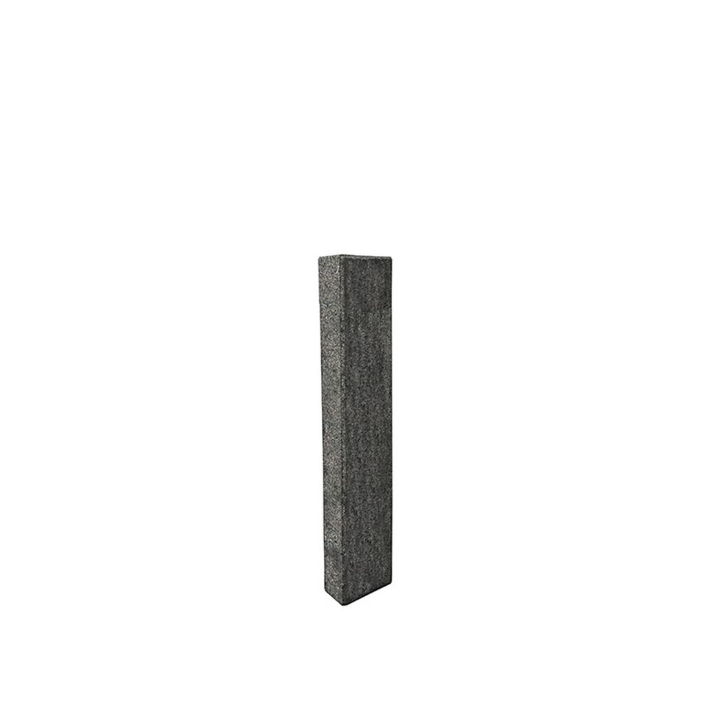 Grauer Betonpfeiler