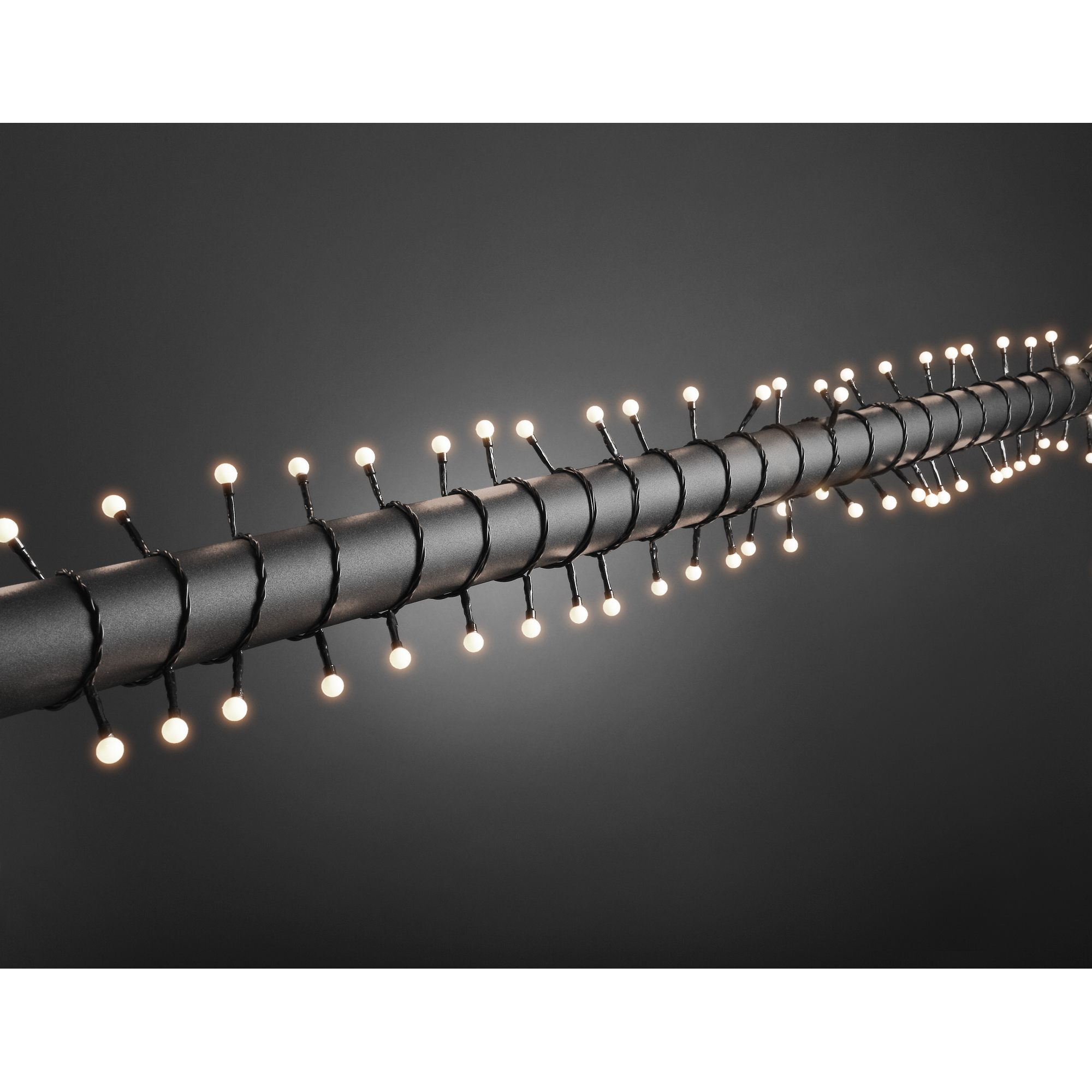 Lichterkette mit 80 warmweißen LED-Kugeln
