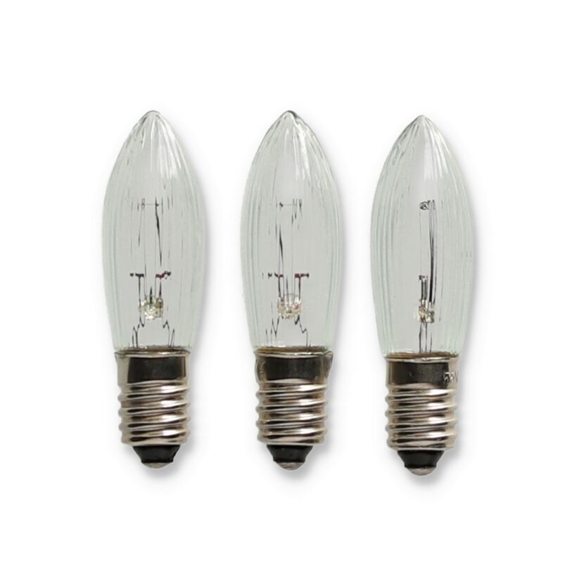 Drei LED-Spitzkerzen