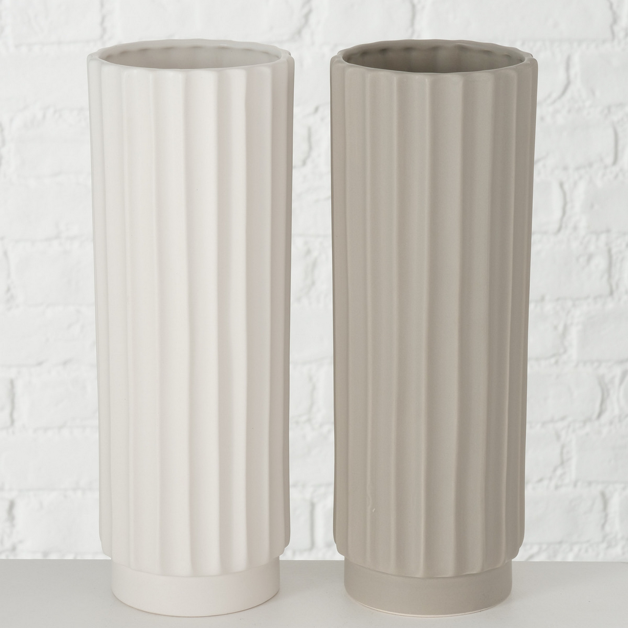 Vase 'Vianello'  Keramik Ø 11 x 31 cm 2 Farben sortiert + product picture