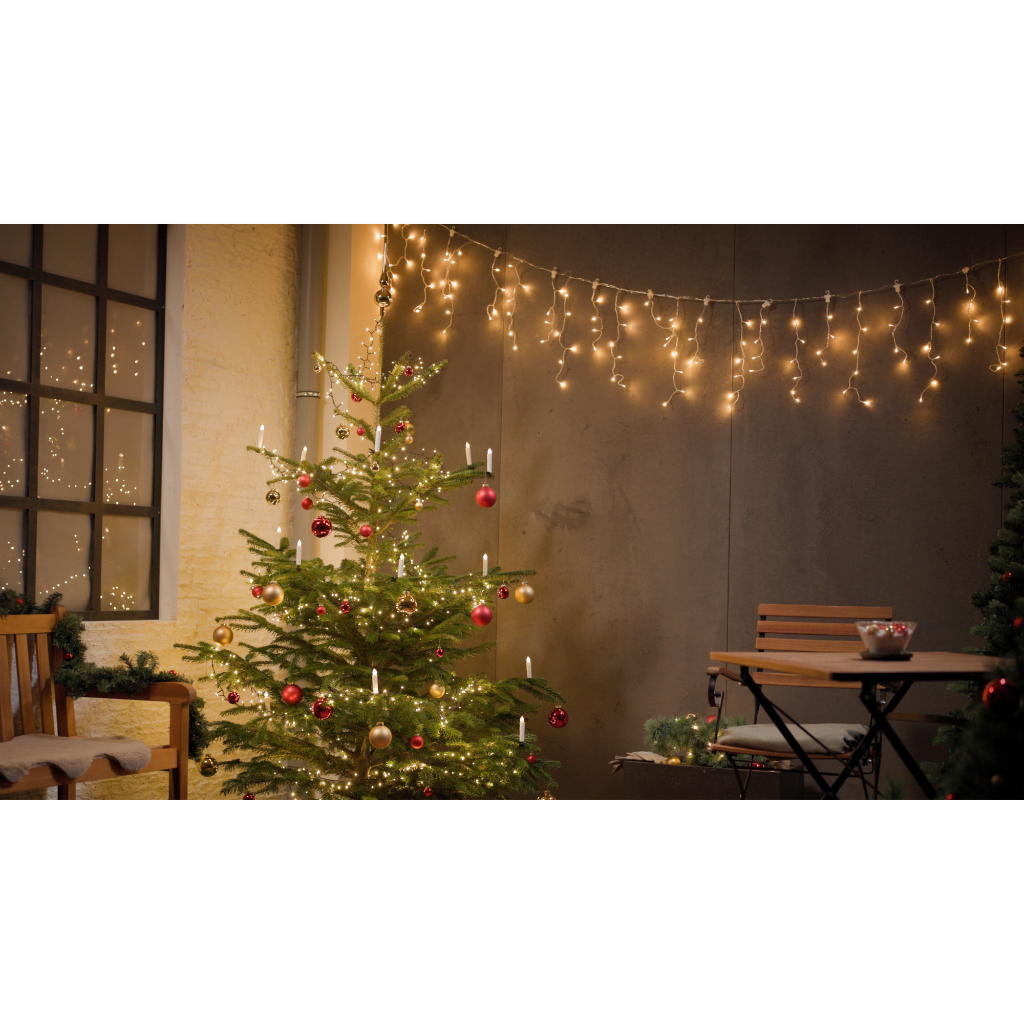 LED-Lichtervorhang 'Eisregen' 400 LEDs warmweiß 80 Stränge 950 cm