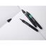 Drei Promarker und eine Papierseite