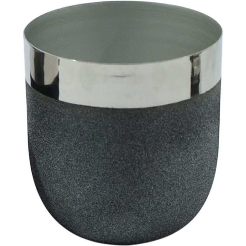 Grau-silberner Metalltopf