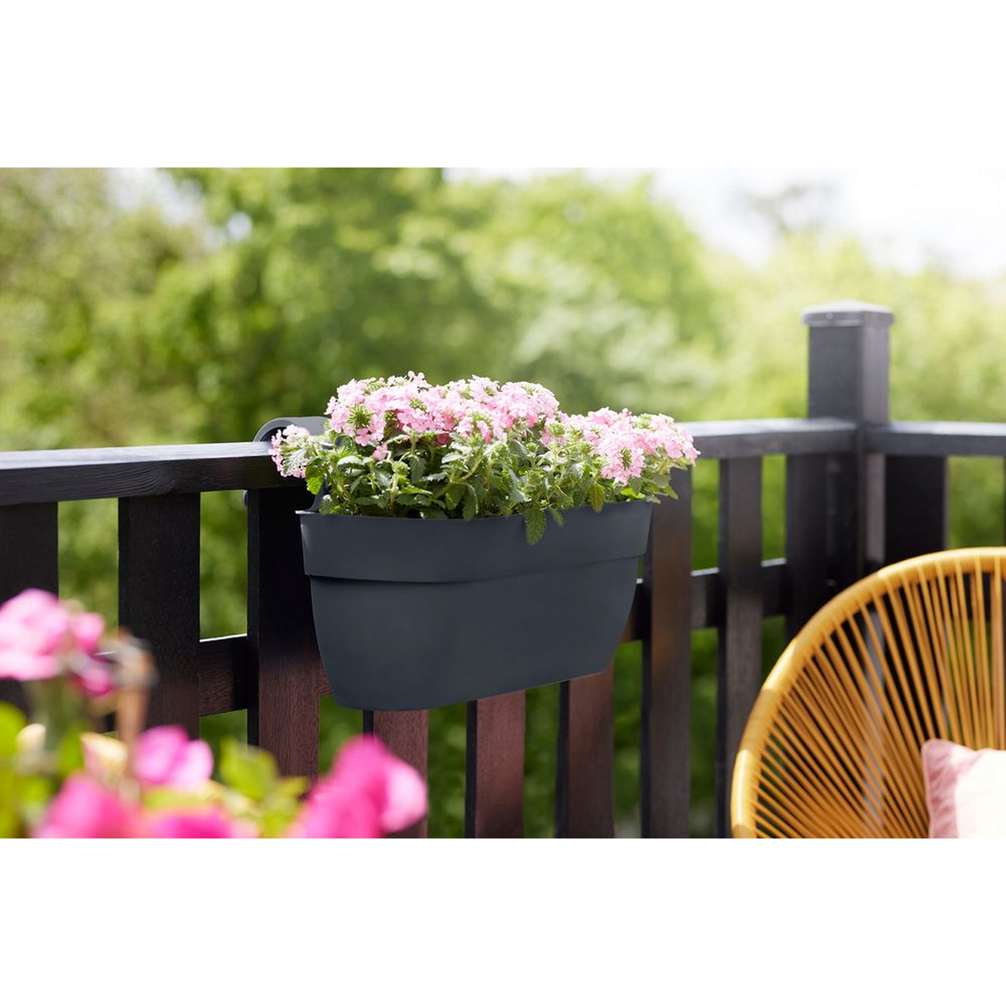 Balkonkasten 'Vibia Campana Easy Hanger L' 46 x 24 x 26,5 cm schwarz