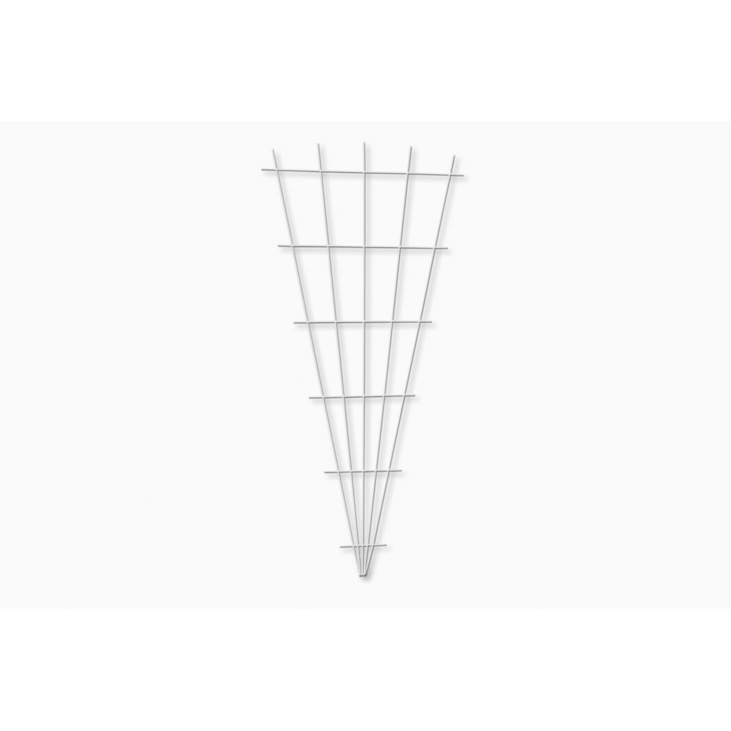 Weißes Rankspalier in V-Form