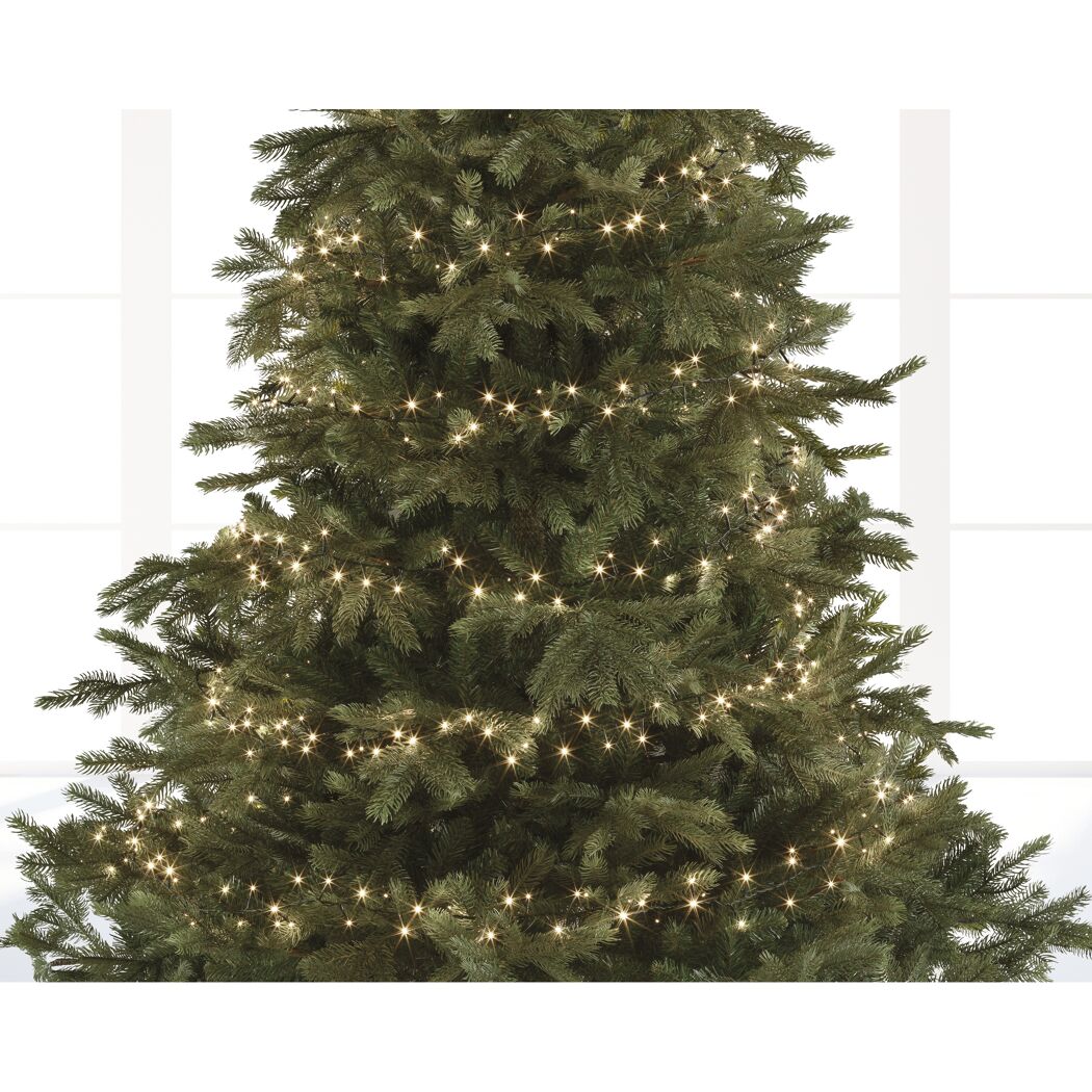 Beleuchteter Weihnachtsbaum mit LED Compact Licht