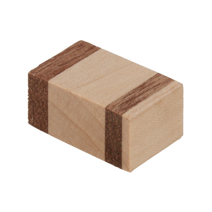 Holzquader mit Mahagoni-Streifen