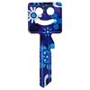 Blauer Schlüssel mit Blumendruck und Smiley-Gesicht.