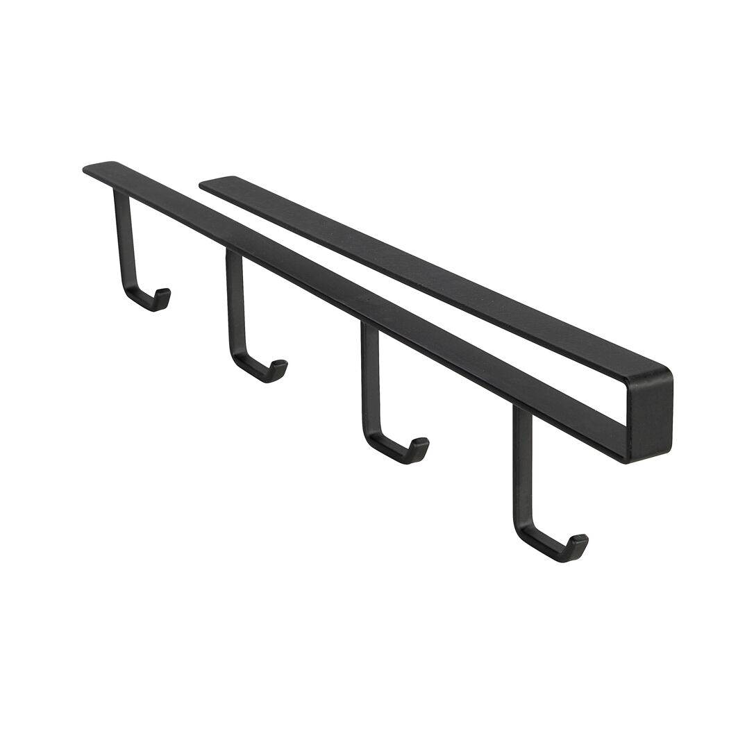 Zwei schwarze Tassenhalter