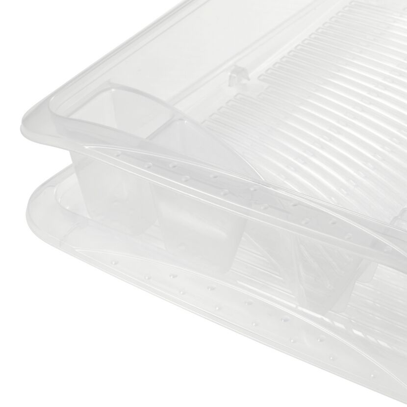 Nahaufnahme eines Geschirrabtropfers aus Plastik.