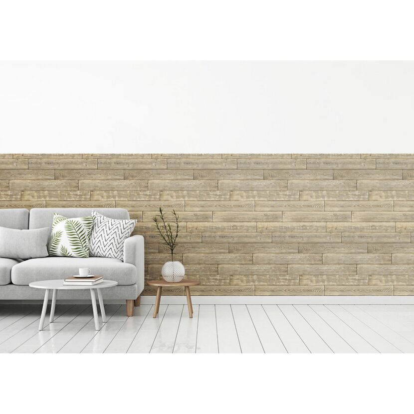 Wohnzimmer mit grauer Couch und Wandverkleidung aus Holz