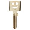Goldener Schlüssel mit Smiley-Gesicht und der Nummer 123.