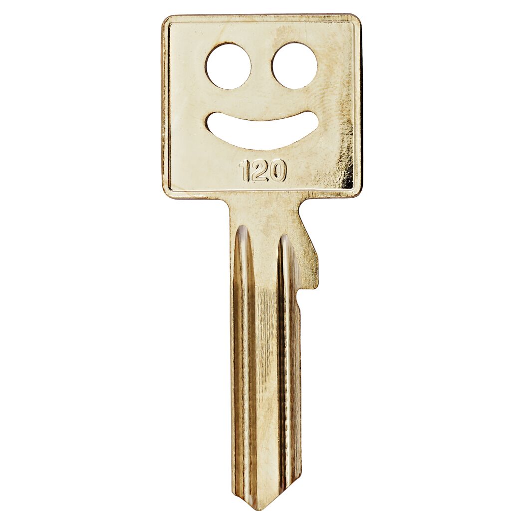 Goldener Schlüssel mit Smiley-Gesicht und der Nummer 120.