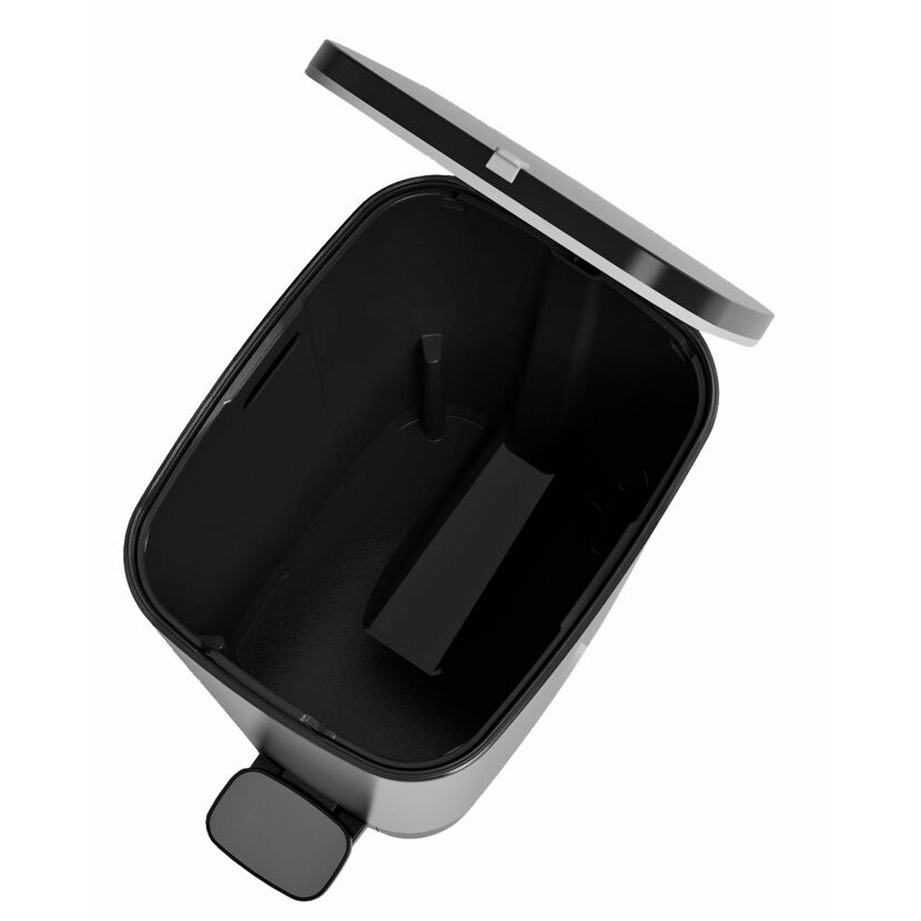 Geöffneter Abfalleimer mit Tretpedal