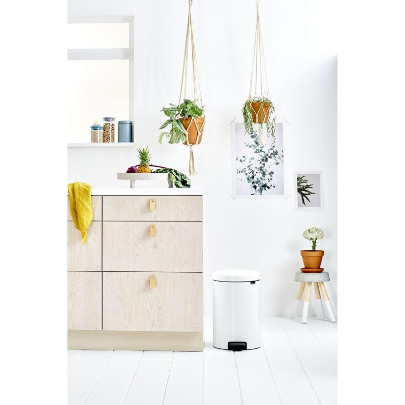 Treteimer 'Newlcon' weiß 20 l