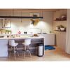 Moderne Küche mit Frühstücksbar und Mülleimer