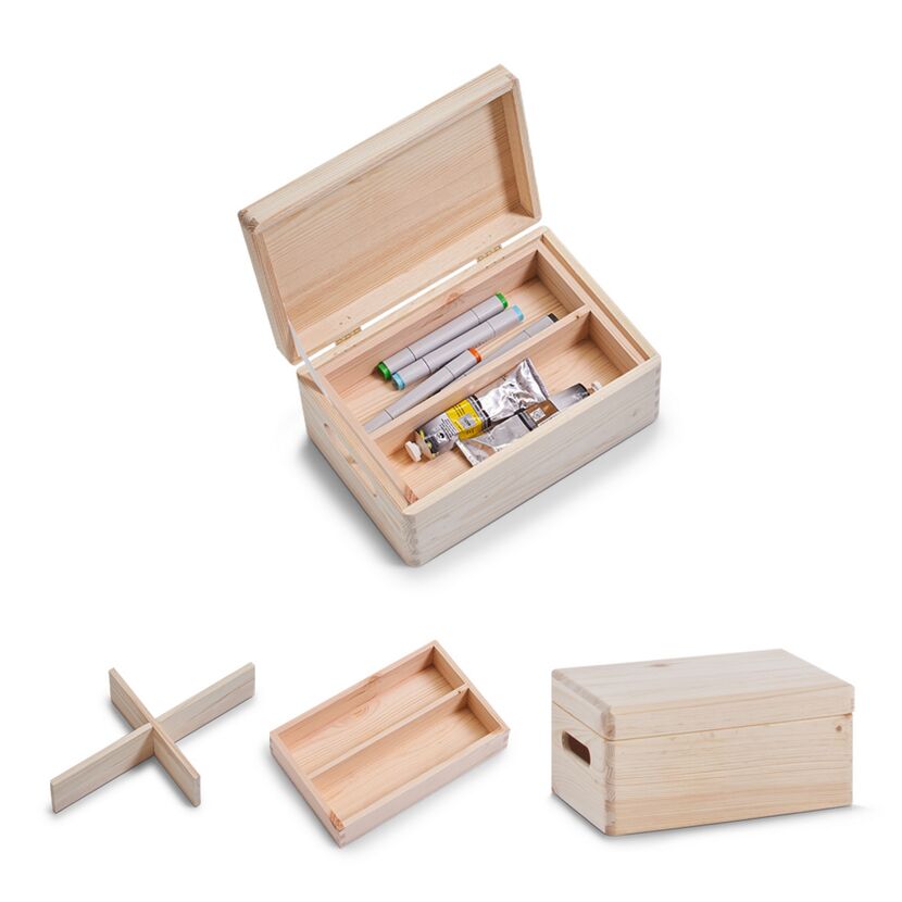 Offene Holzkiste mit Stiften und Farbe