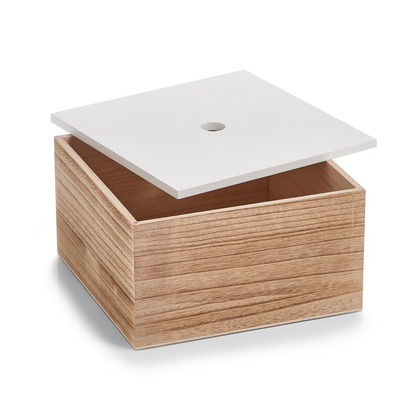 Offene Holzkiste mit weißem Deckel