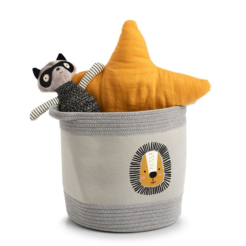 Stoffkorb mit Löwe und Spielzeug