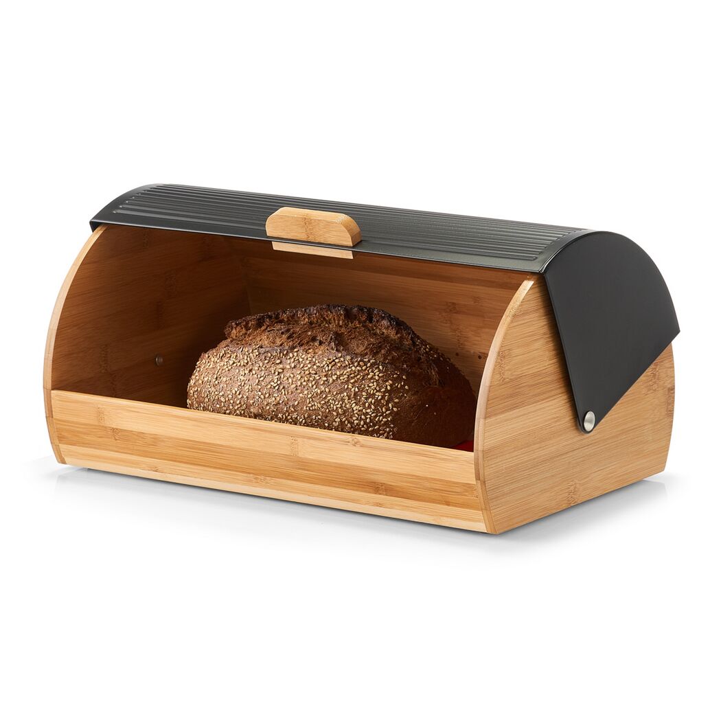 Brotkasten aus Bambus mit Brot