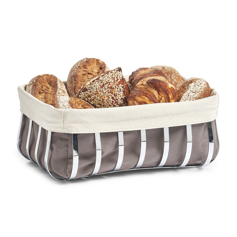Brotkorb mit verschiedenen Brotsorten