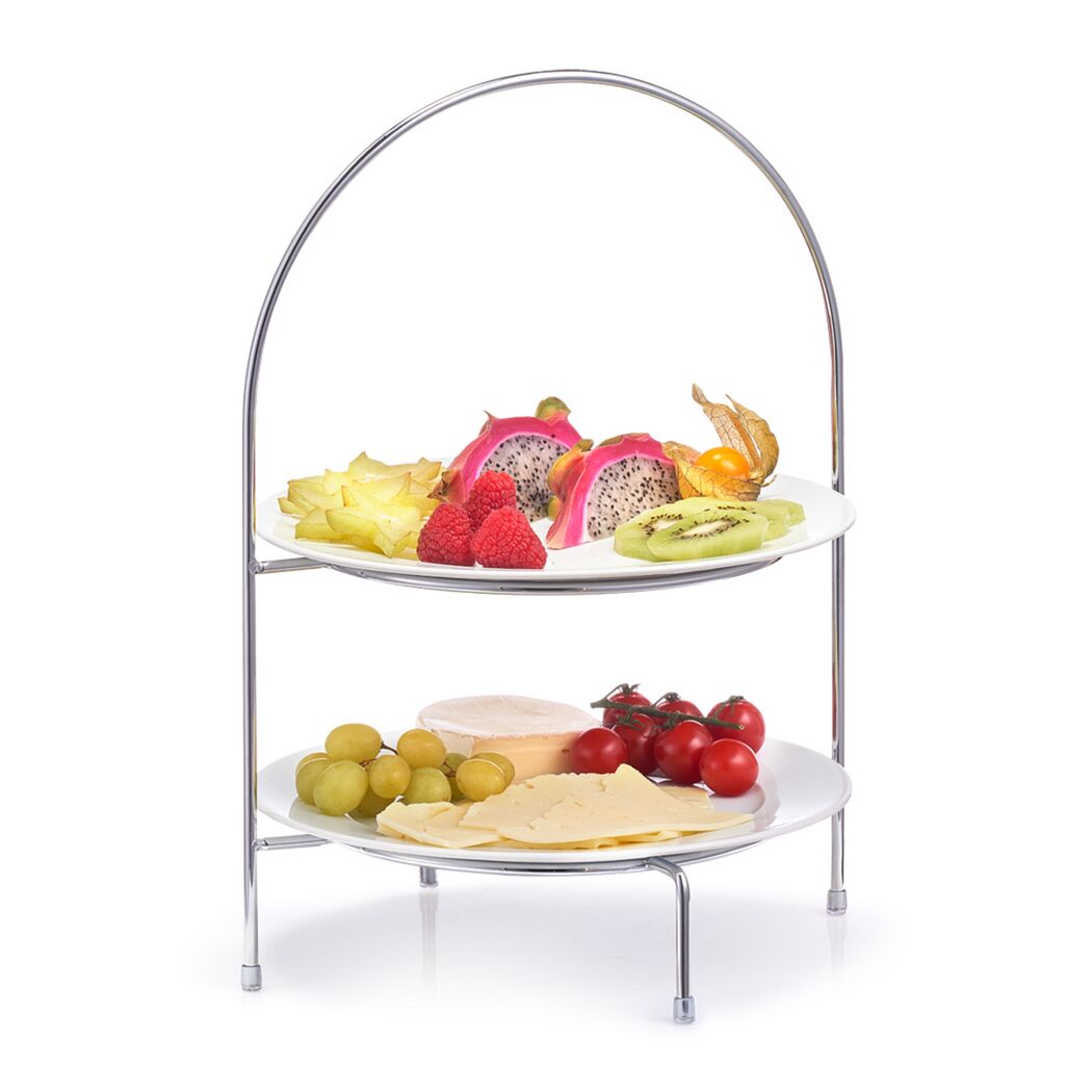 Etagere mit Obst und Käse